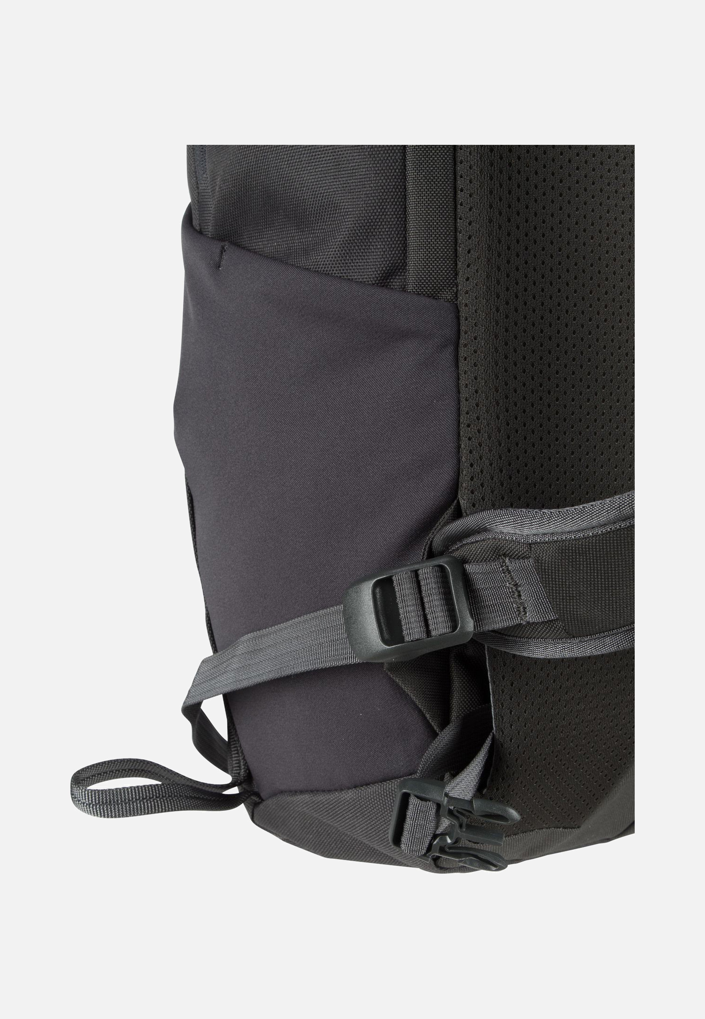 Thule - AllTrail X 15L Obsidian - Hiking Backpack | Neutral-Image