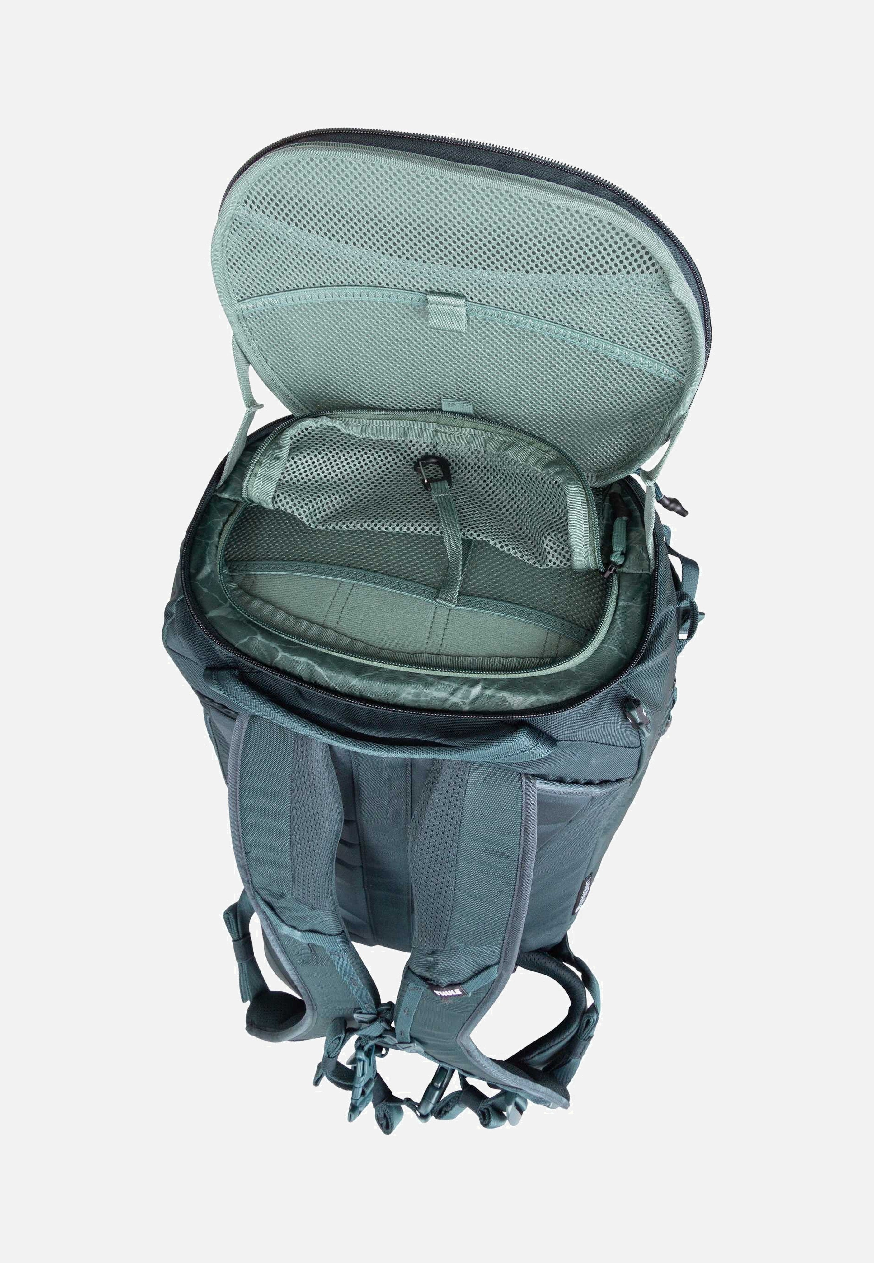 Thule - Landmark Travel 60L Darkest Blue - Travel Backpack | Neutral-Image