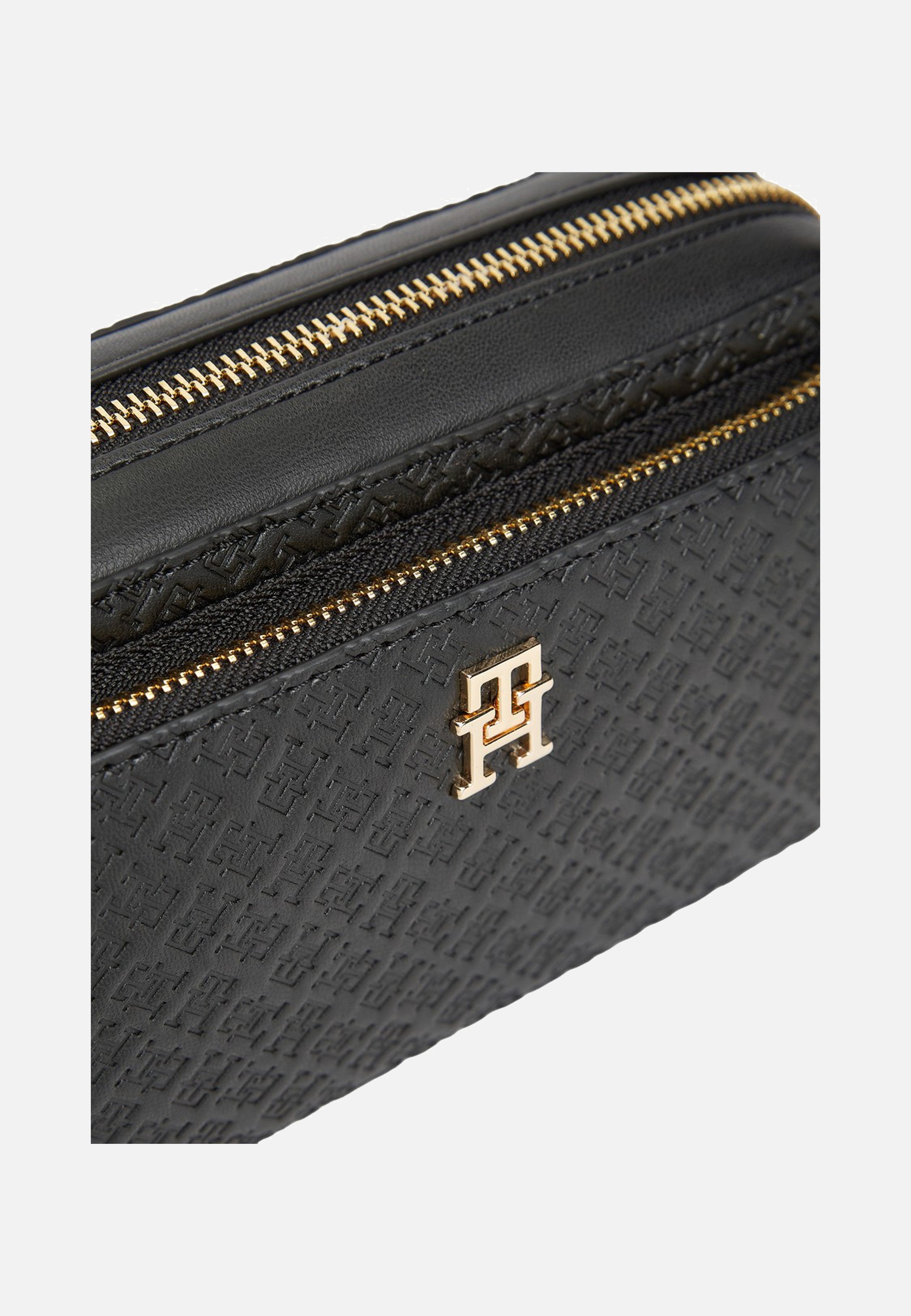 Tommy Hilfiger TH Daily Camera Bag Mono Black Shoulder Bag