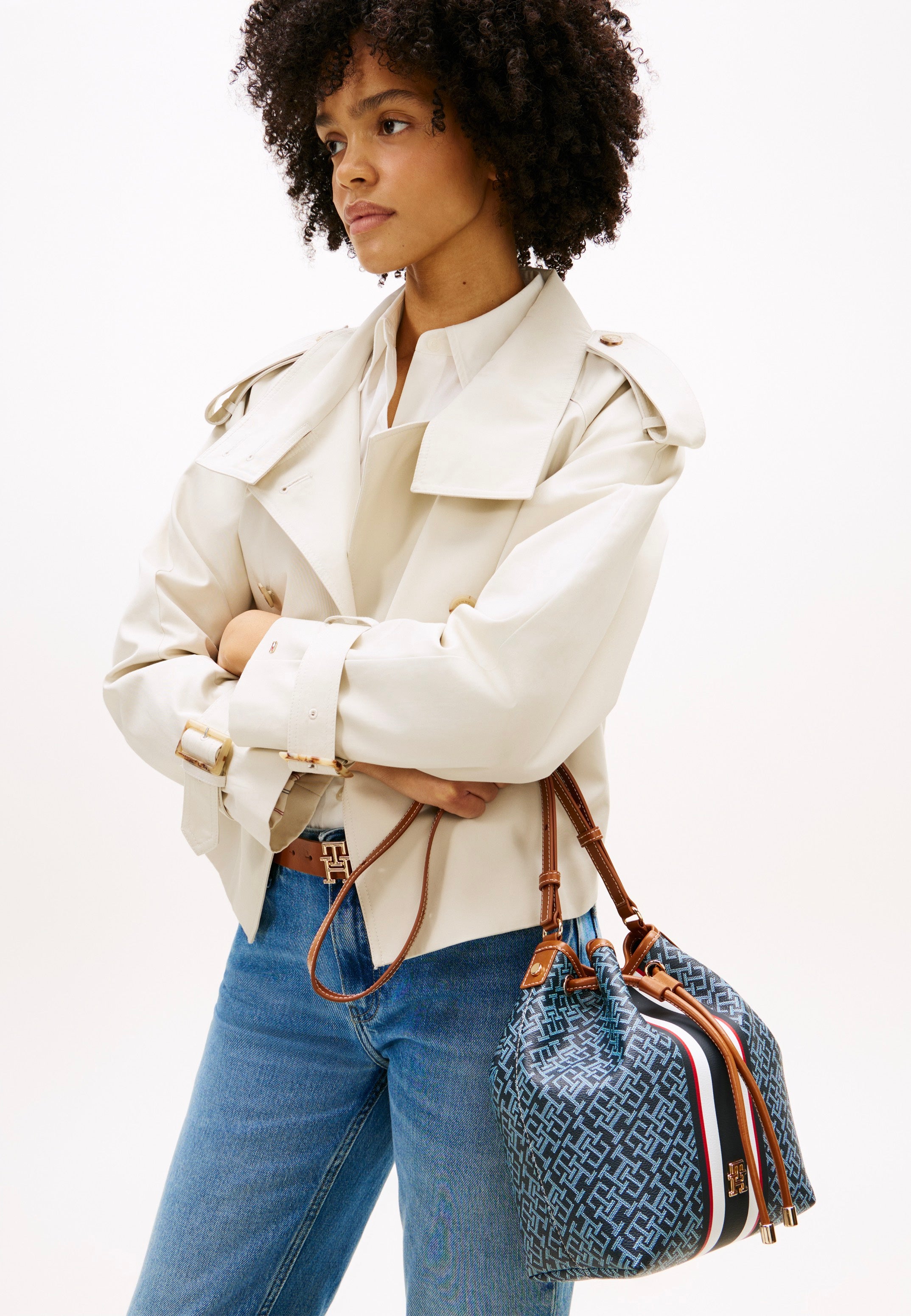 Tommy Hilfiger - TH Monoplay Bucket Stripe Le Blue Mix - Bucket Bag | Women-Image