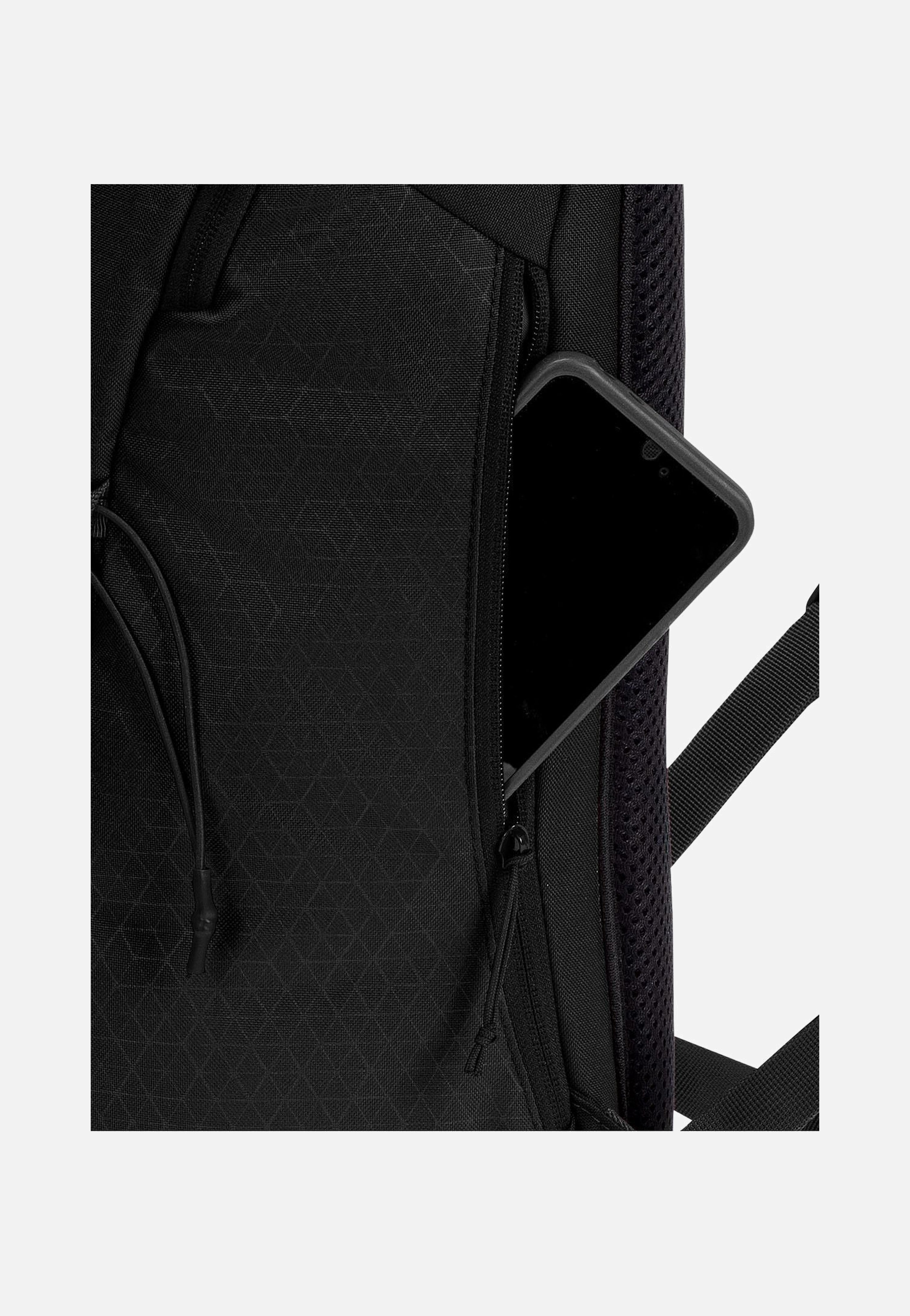 Vaude - Agile 20 Black - Hiking Backpack | Neutral-Image