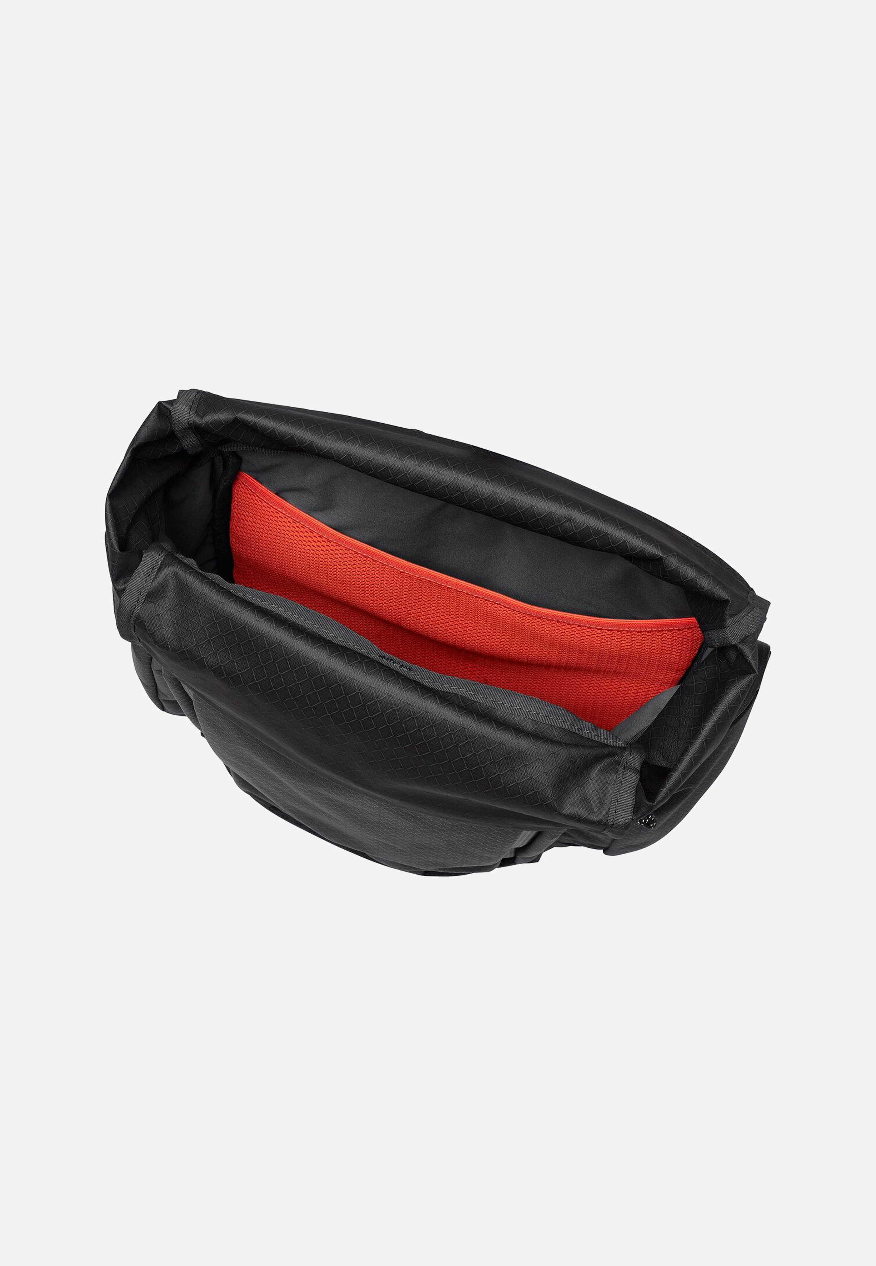 Vaude - Cyclist Pack Black - Rolltop Backpack | Neutral-Image